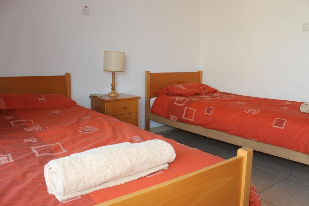 Diana Townhouse 2 Διαμέρισμα Πάφος Δωμάτιο φωτογραφία