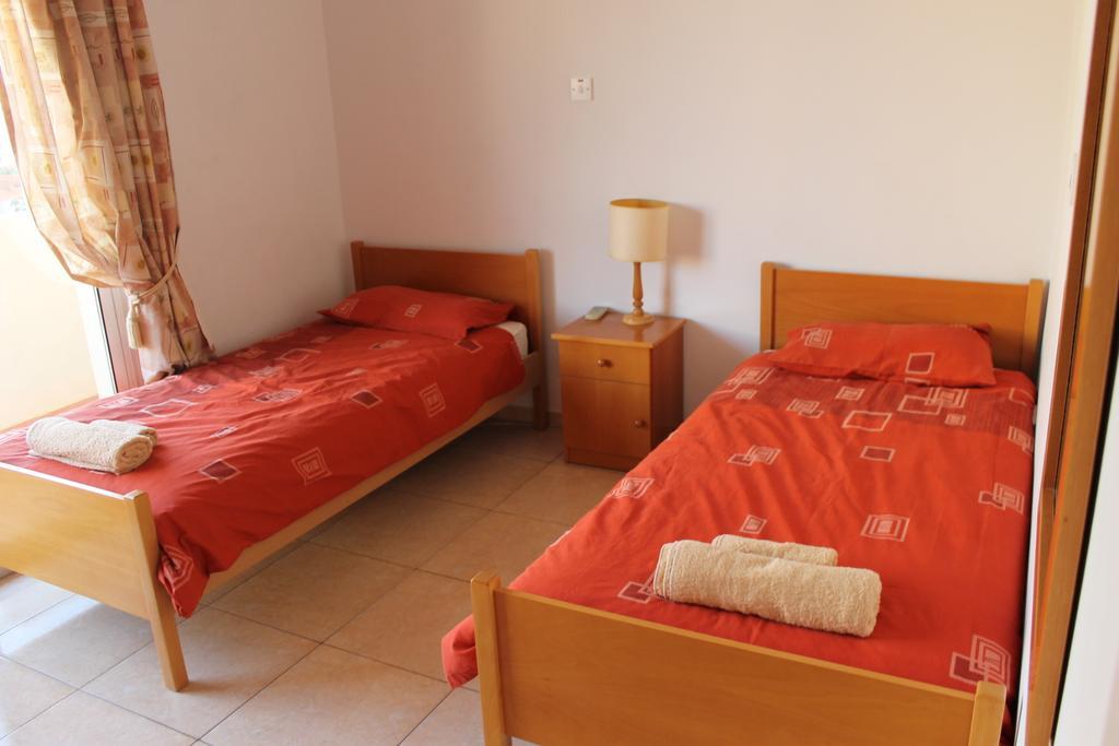 Diana Townhouse 2 Διαμέρισμα Πάφος Δωμάτιο φωτογραφία